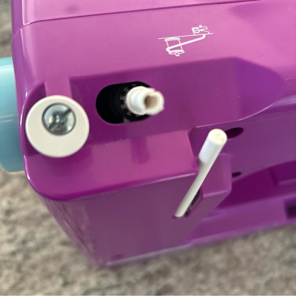 Janome New Home Purple Thunder Model 525B Mini Sewing Machine Works! W/ Extras - Picture 8 of 15